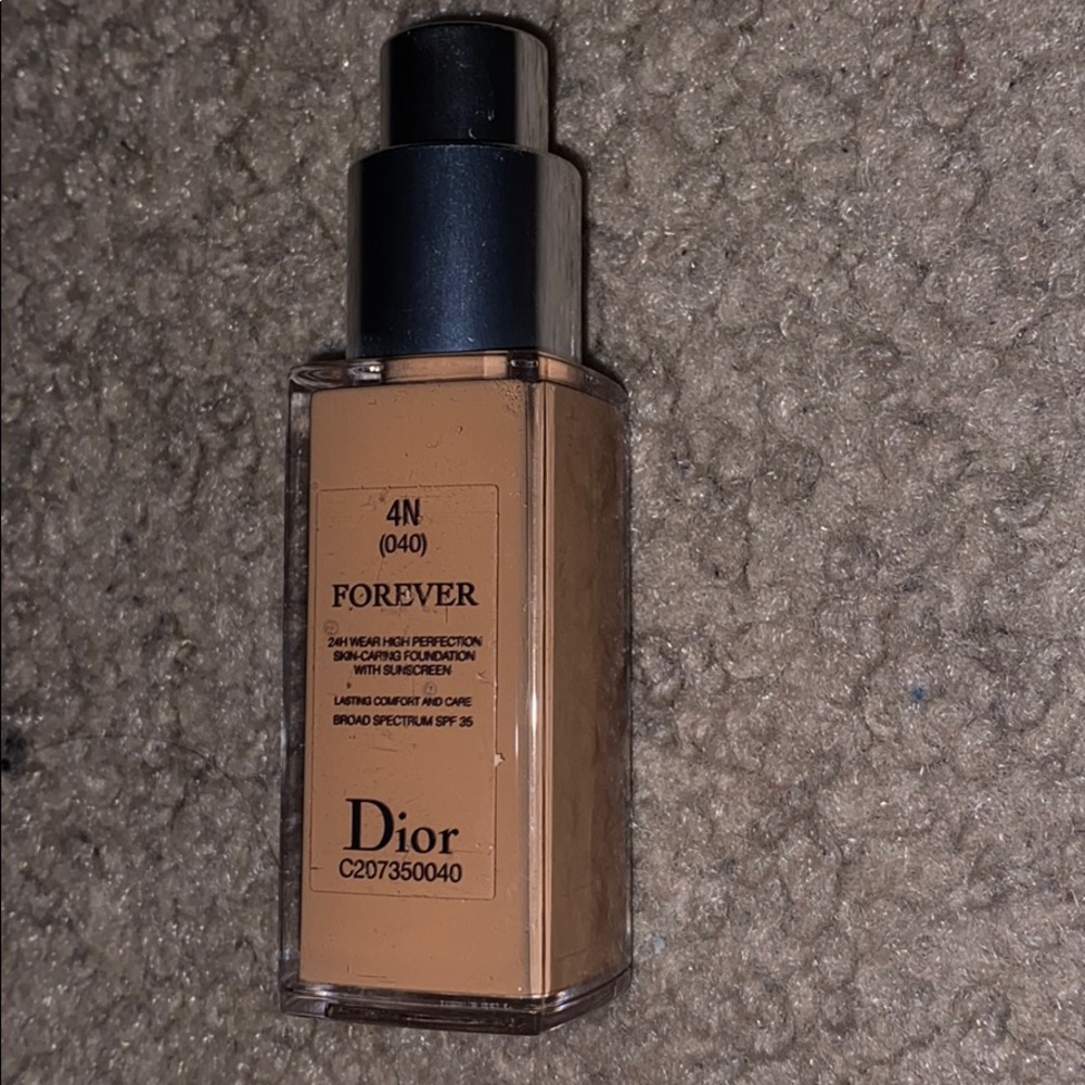 Dior Forever Foundation 4N